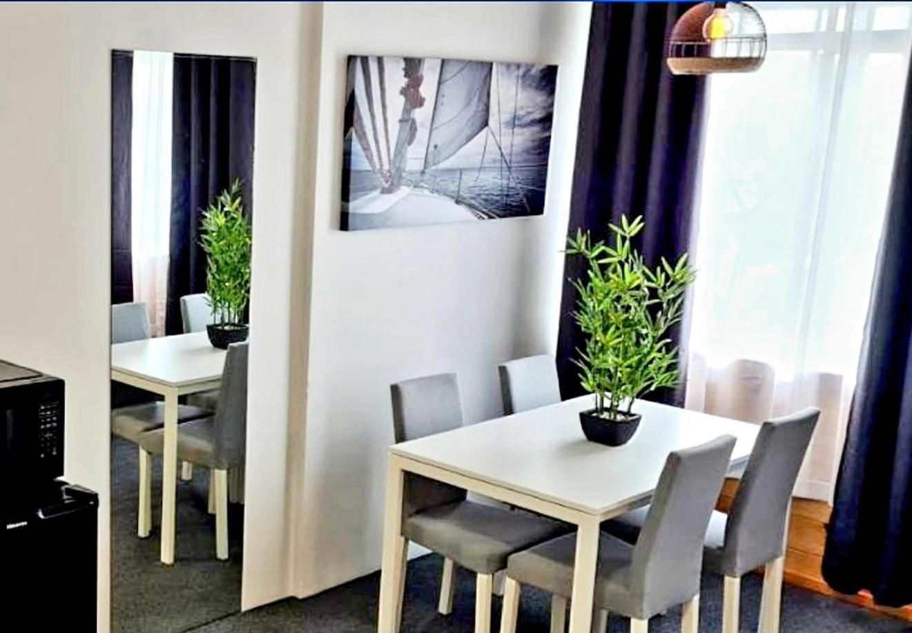 Golden Sands Motor Inn Forster Buitenkant foto